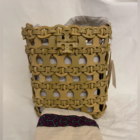 TORY BURCH MCGRAW DIE CUT SMALL BUCKET BAG - Picture 4 of 14